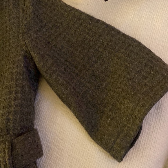 Jacket - Picture 4 of 6